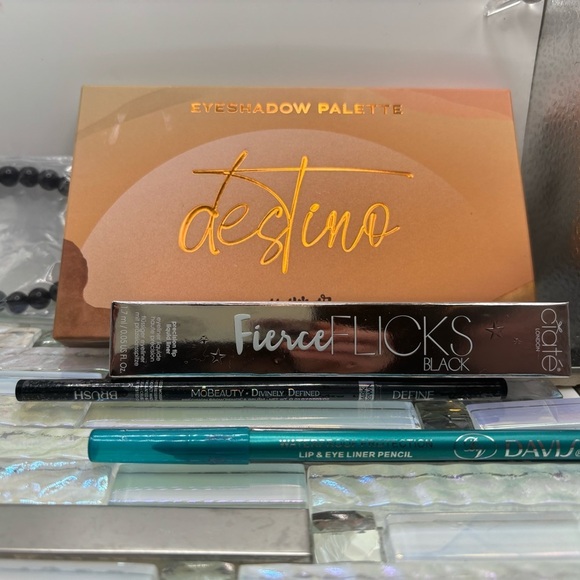 😍 ALAMAR COSMETICS Eye Shadow Palette, MOBEAUTY, CIATE, DAVIS & more! - Picture 1 of 13